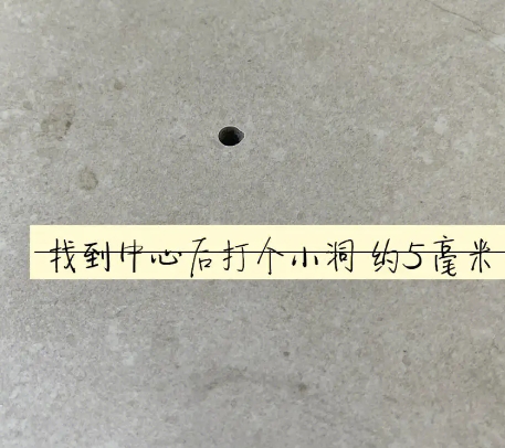 白城市瓷砖空鼓维修公司专业解答在瓷砖铺贴过程中，如果砂料搅拌不均匀，将会带来以下问题